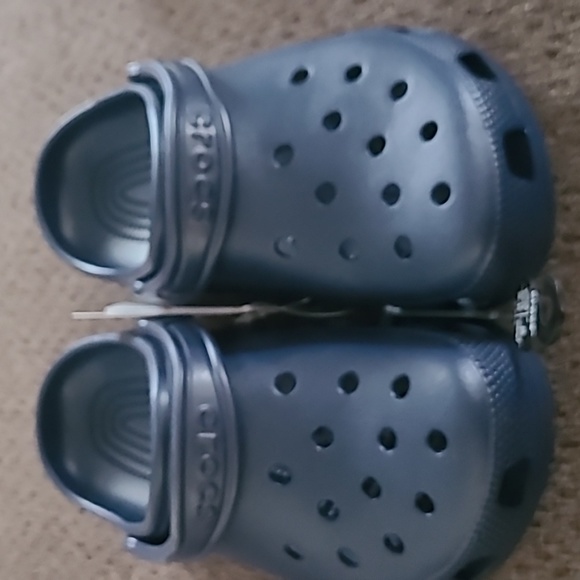 CROCS BRAND NAVY BLUE UNISEX CLASSIC CLOGS SIZE 7(M) OR 9(W) - Picture 2 of 9